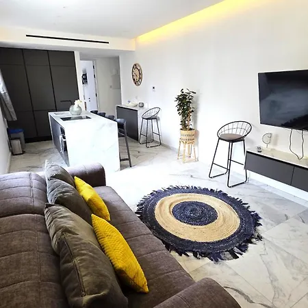 Apartment Luxurious 2br In Center With Internet *